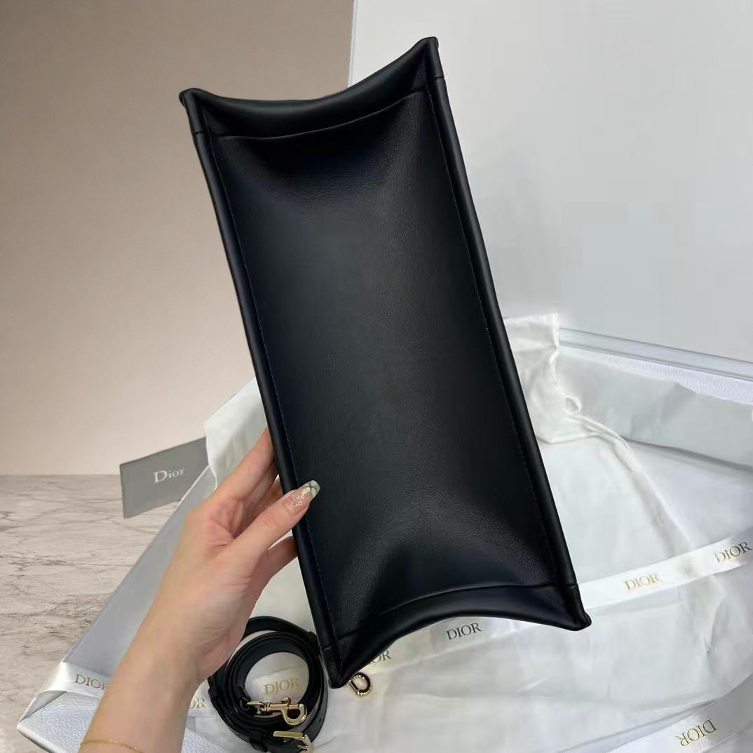 Book Tote 미디엄 백 상세 설명 5