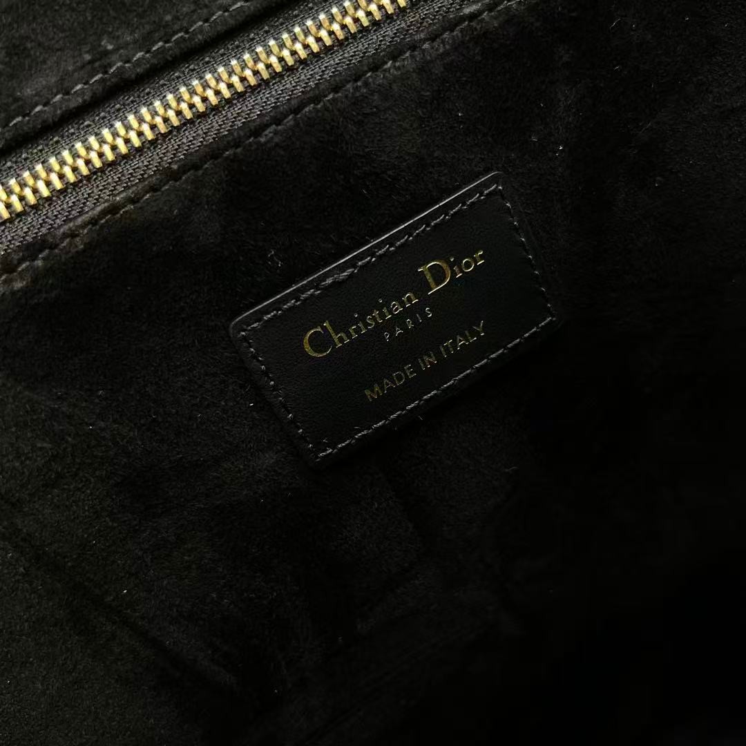 Book Tote 미디엄 백 상세 설명 6